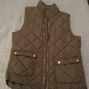 Women’s zip up vest